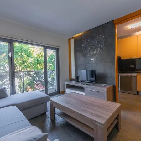 Flh Homey I * Funchal (Madeira)